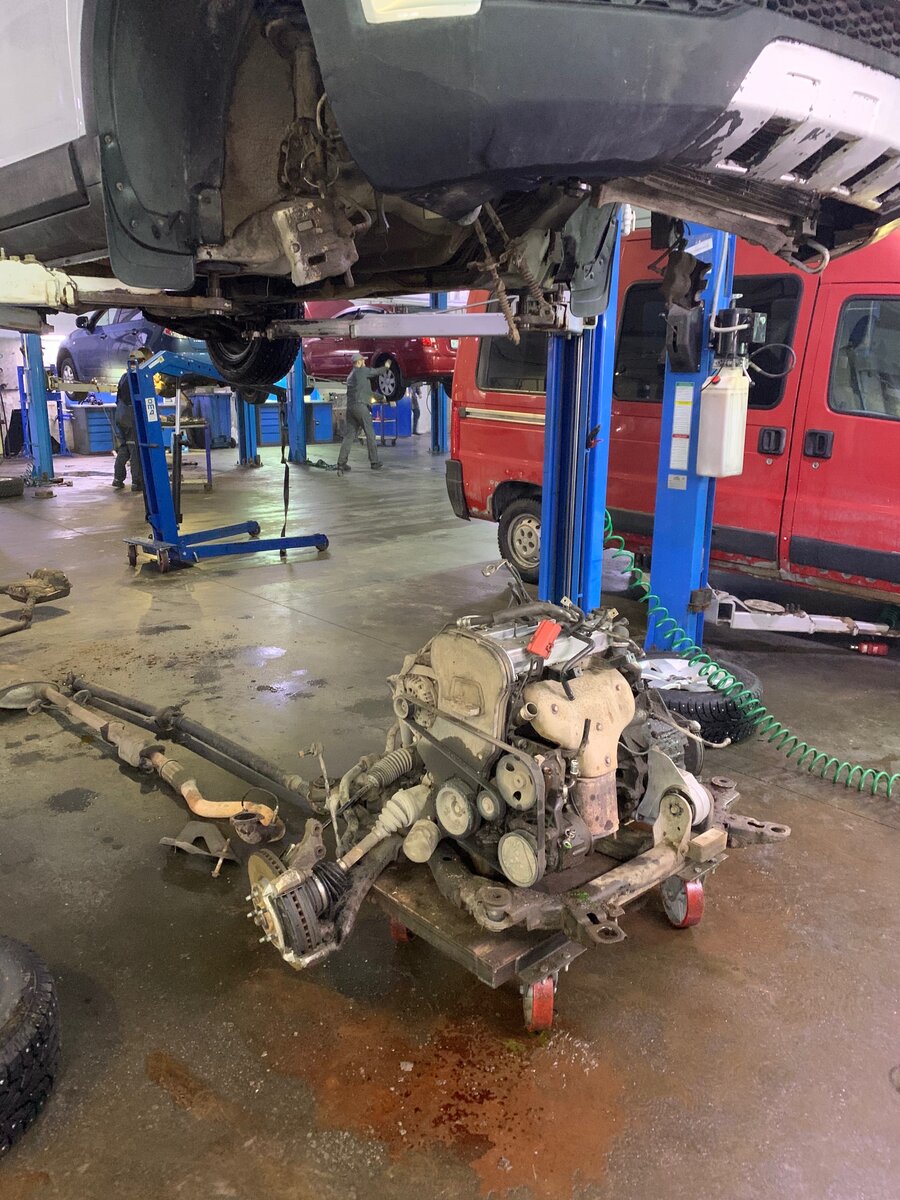 Выглядит давольно внушающе) жаль что фото не может передать реальный размер агрегата 