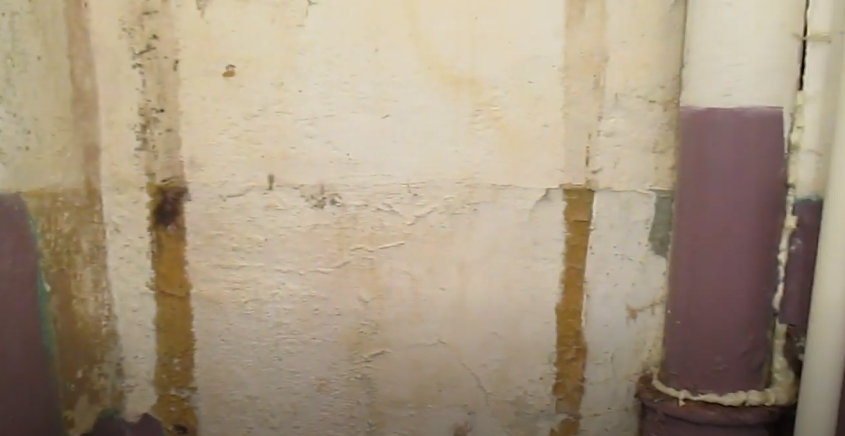 Туалет до ремонта