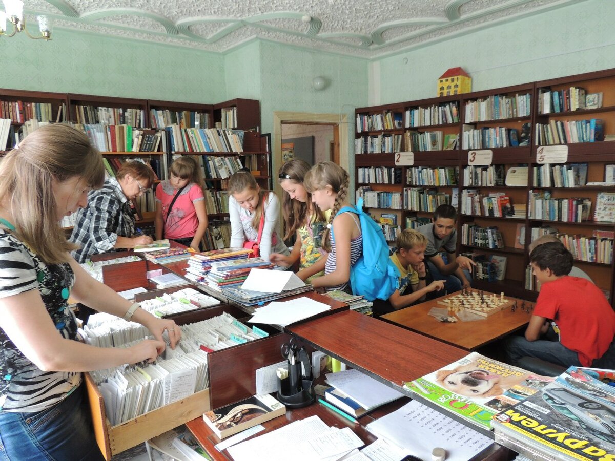Работаю в Детской городской библиотеке, 2012-2016 гг.