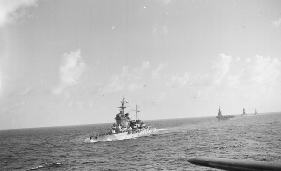 Корабли Восточного флота Великобритании в походе 
