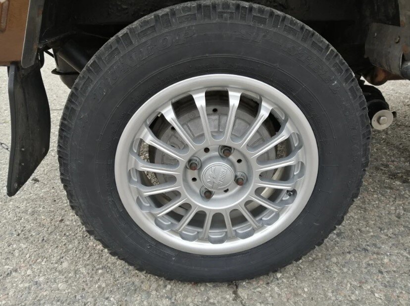 Мотор от Калины, печка от ГАЗели, сиденья от Камри, ГБО, блокировки и ...