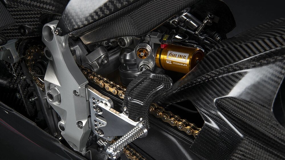 Details motor. Ohlins Suspension.