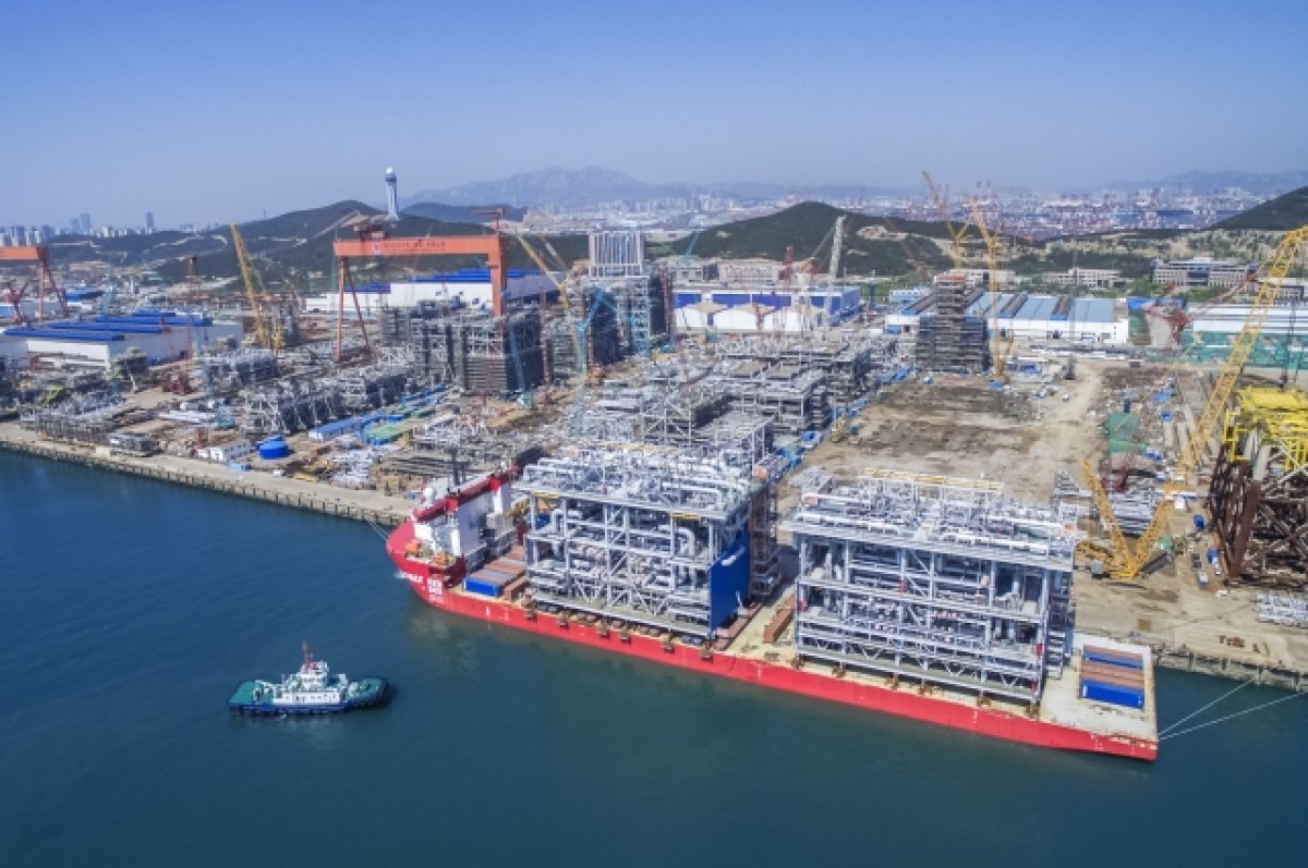    Лондон введет запрет на импорт российского СПГ с 1 января 2023-го