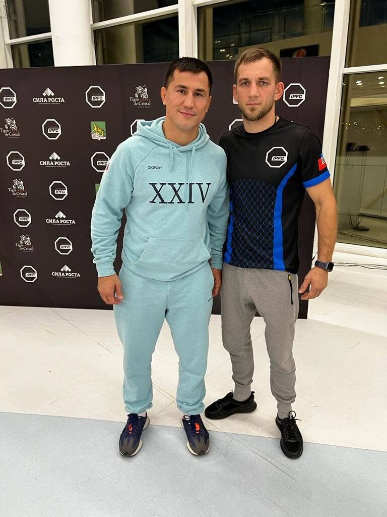    Фото: из личного архива Алексея Инденко. Рядом Роман Власов - двукратный Олимпийский чемпион