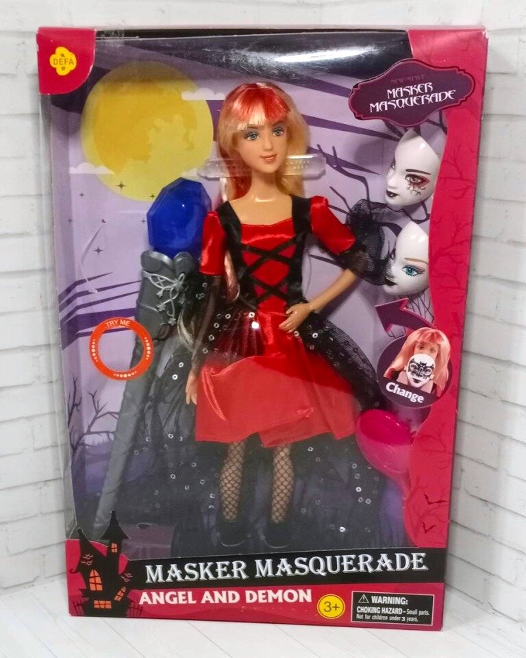 Куколка в коробке