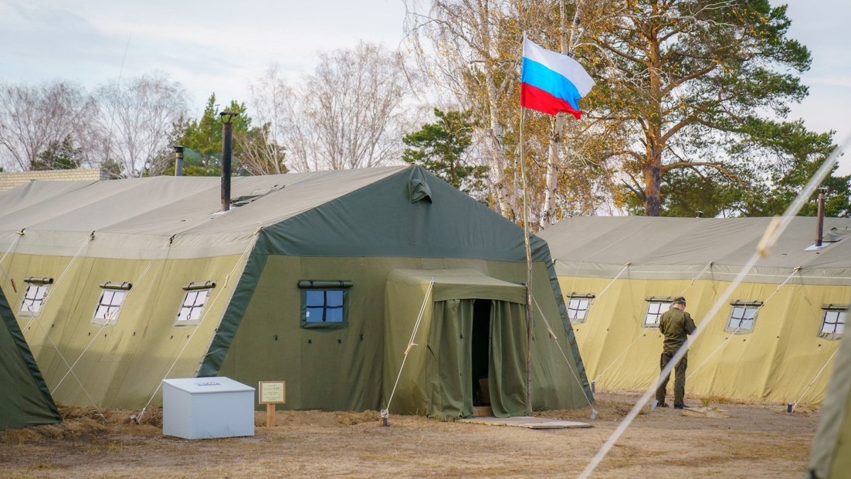    Жена мобилизованного жителя Югры высоко оценила условия в учебных частях Елани и Чебаркуля