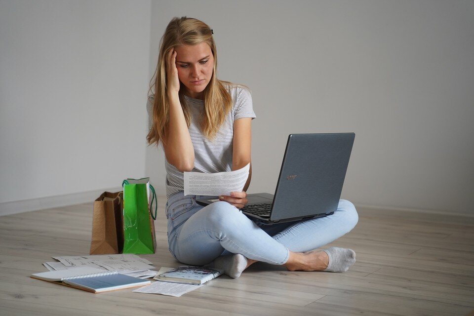     Идеи принимаются круглосуточно, ведь для того, чтобы высказать их, понадобится только кмпьютер и Интернет Светлана МАКОВЕЕВА