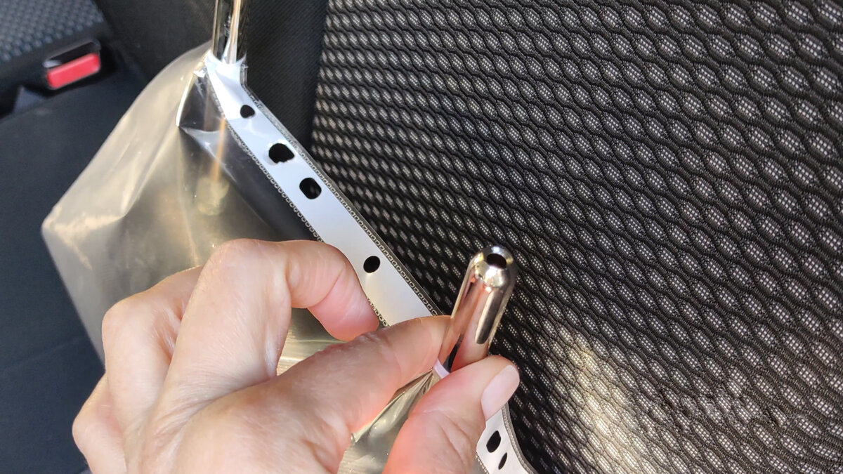 Держатель для планшета в машине