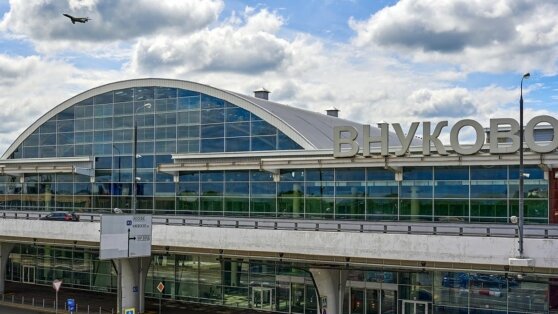    Не меньше 30 рейсов задержали в аэропортах Москвы Ирина Петрова