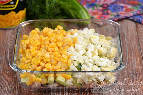 Простые салаты с курицей и кукурузой - рецепты с фото