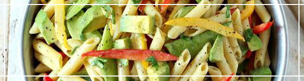 Авокадо и паста.