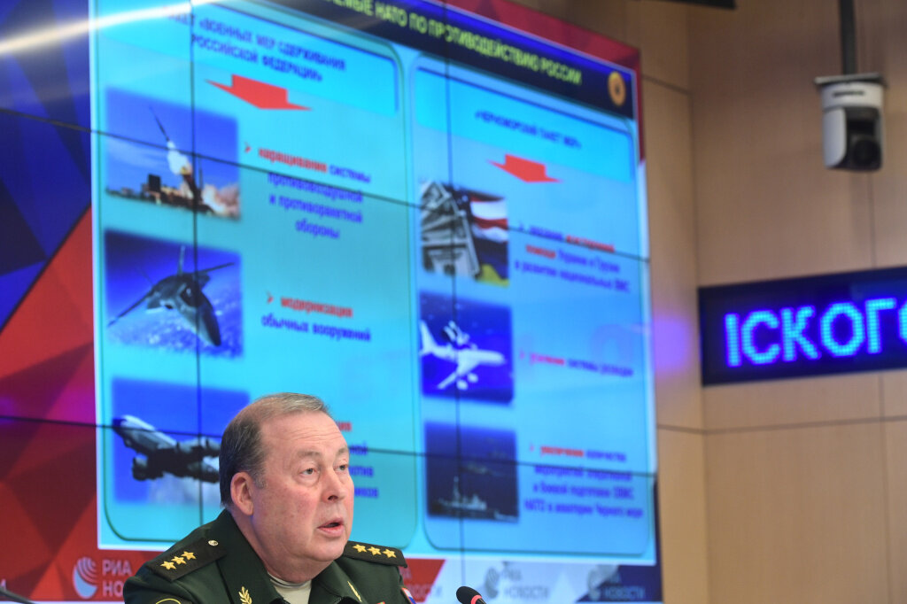 Именно  эту направленность имеет комплекс совместных учений и тренировок с  Войсками (Коллективными силами) ОДКБ в текущем году. Как и ранее, все  мероприятия совместной оперативной и боевой подготовки в 2019 году  объединены в совместное оперативно-стратегическое учение «Боевое  братство». Учение будет проводиться в соответствии с Планом совместной  подготовки органов управления и формирований сил и средств системы  коллективной безопасности ОДКБ на 2019 год, утвержденным решениями  Совета министров обороны и Комитета секретарей советов безопасности  Организации Договора о коллективной безопасности. 