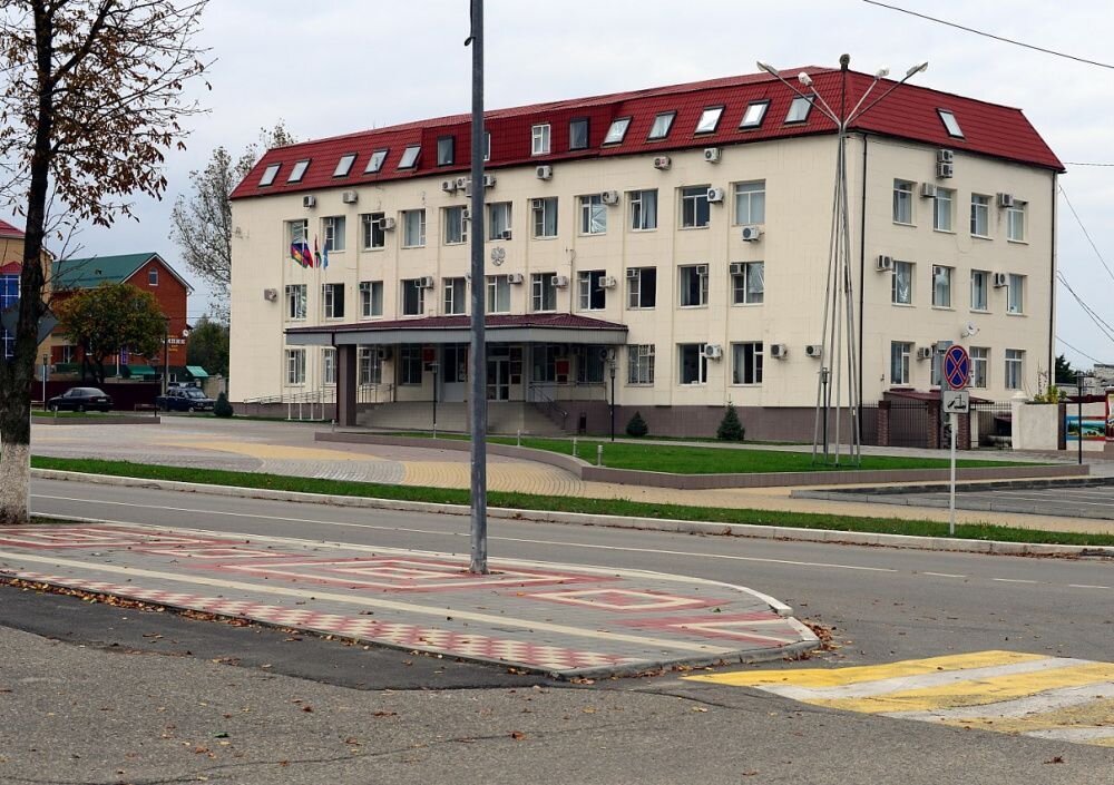 На прошлой неделе на внеочередной сессии Совет Усть-Лабинского городского поселения под руководством Светланы Агибаловой избрал председателей постоянных депутатских комиссий. Правда, никакой официальной информации по этому поводу мы на сайте городского поселения не нашли. Между тем, сессия состоялась.
