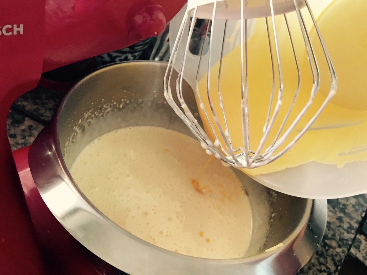 Вливаем тыквенный крем