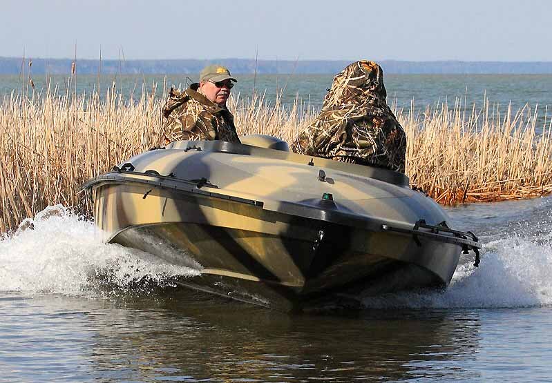 Специально спроектированные обводы обеспечивают лодкам Bankes Boats прекрасные мореходные качества и защиту при движении по мелководью.