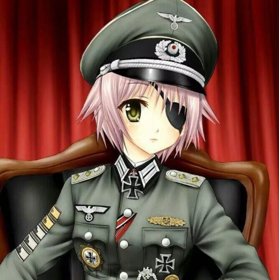 Девушка из японской анимации в форме нацистской Германии