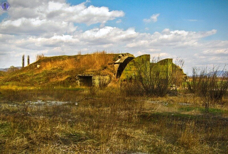 Заброшенный военный аэродром 