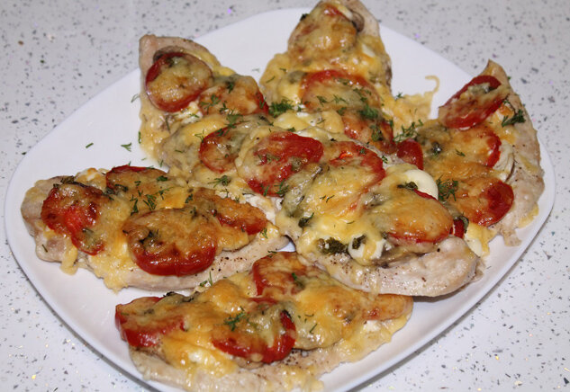 Отбивные куриные с помидорами и сыром в духовке рецепт с фото пошагово
