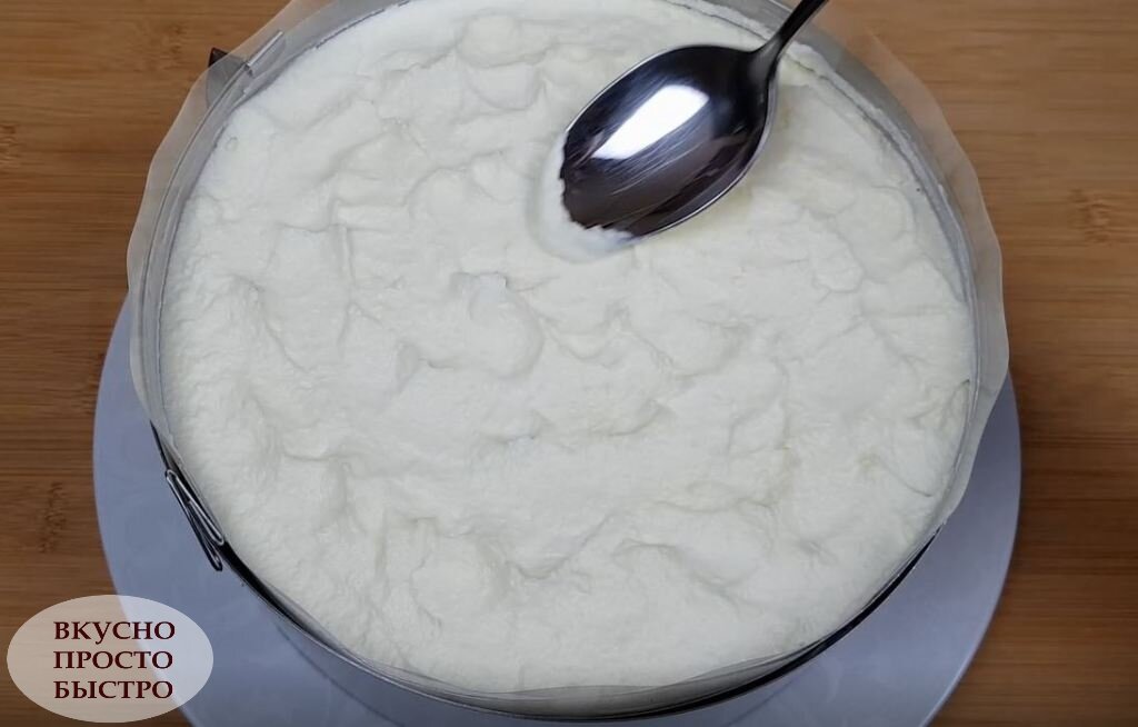 Торт Шоколадный сюрприз - рецепт на канале Вкусно Просто Быстро