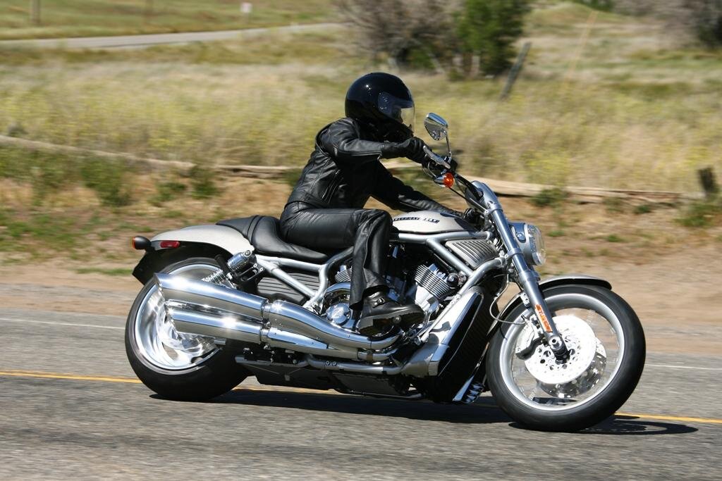 Взято с http://moto.zombdrive.com/images/harleydavidson-vrscaw-vrod-12.jpg