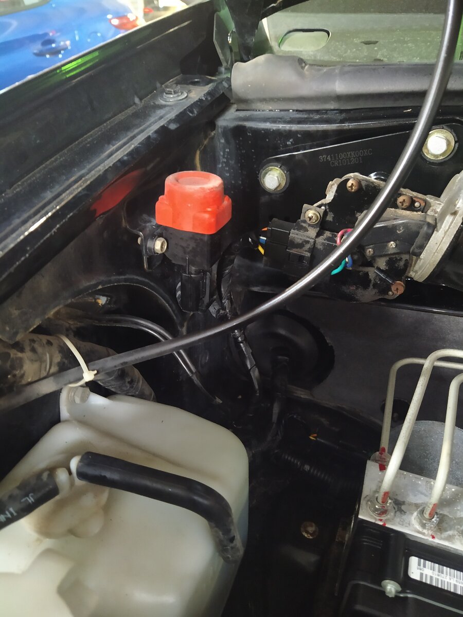 Вот она, машина кстати, была Great Wall Hover