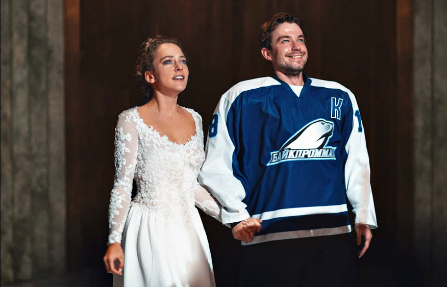 Главные герои "Льда-2" - Аглая Тарасова и Саша Петров.