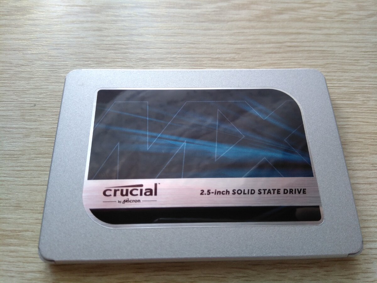Crucial MX500