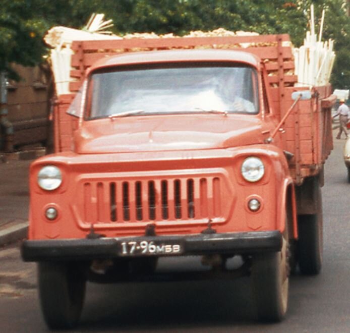 ГАЗ-53Ф. Источник: https://www.silver.ru/upload/LoadedImages_2015/gaz-53f_9_4.jpg