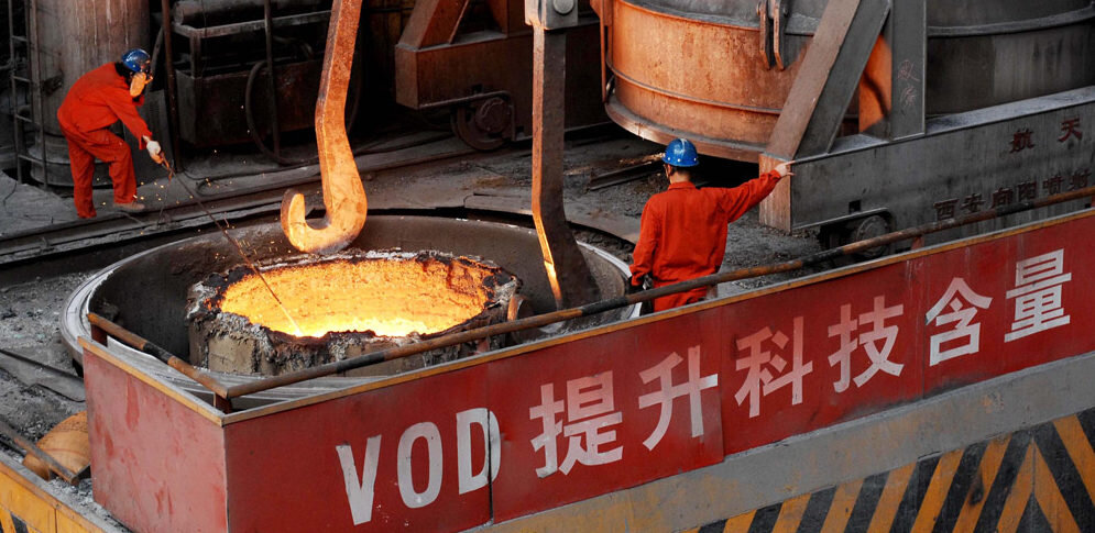 Уже 30 лет  успеха  демонстрирует Китай,  как   новую  систему  управления , которая  уже становится прообразом нового мирохозяйственного уклада развитой успешной экономики.  https://youtu.be/nKDeJz6bgSI