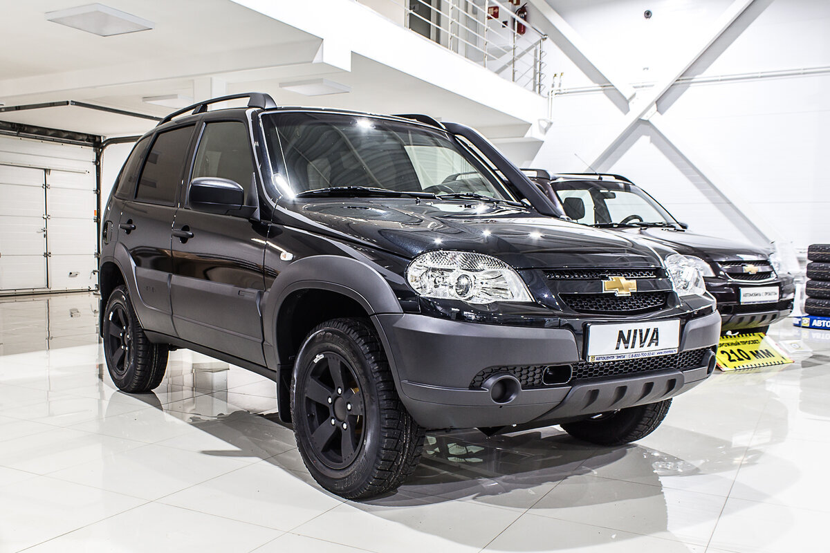 Купить ладу шевроле ниву. Chevrolet Niva 2123. Chevrolet Niva (ВАЗ-21214). Шевроле Нива комплектация le. Шевроле Нива Бертоне 2123.