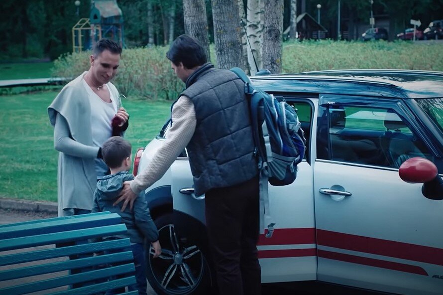 #ДАВЫБЕРУ Лучше два папы, чем ноль родителей. 