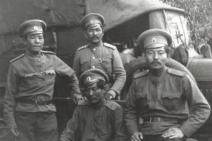 Казаки-калмыки Сальского округа Области Войска Донского в Первую мировую войну.