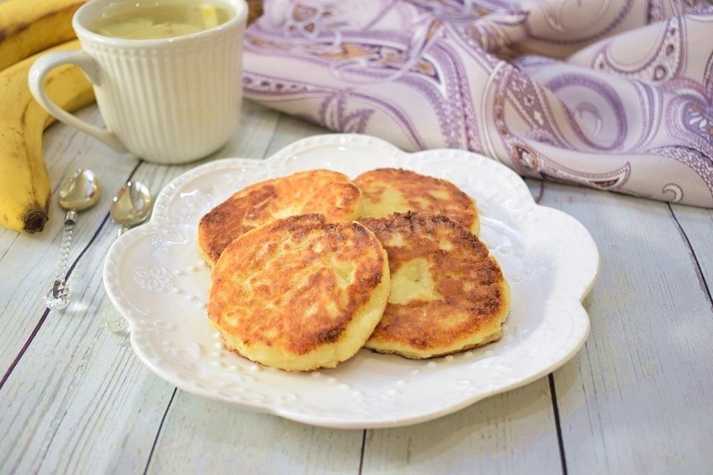 Детсадовские сырники, которые не растекаются. Все секреты приготовления и пошаговый рецепт.