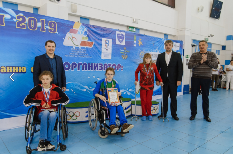 само награждение, моя - крайняя справа