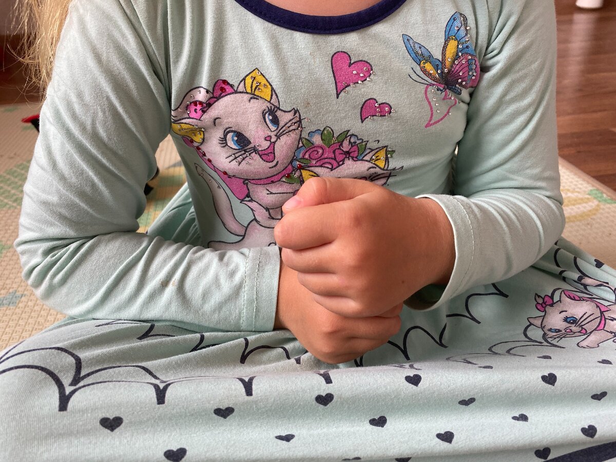 Стук-стук-постук, раздается где-то звук. Молоточки стучат, строят домик для зайчат. Фото https://zen.yandex.ru/rastem_vmeste