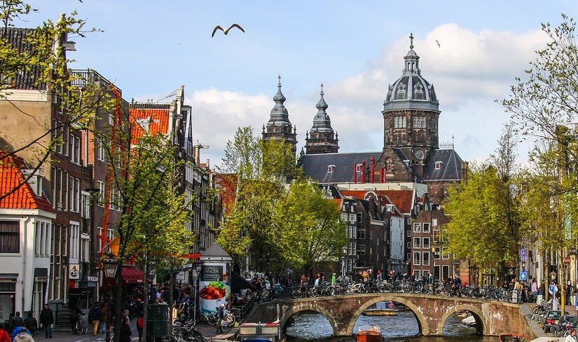 Прекрасная столица Нидерландов - Амстердам. Куда сходить и какие достопримечательности посмотреть
