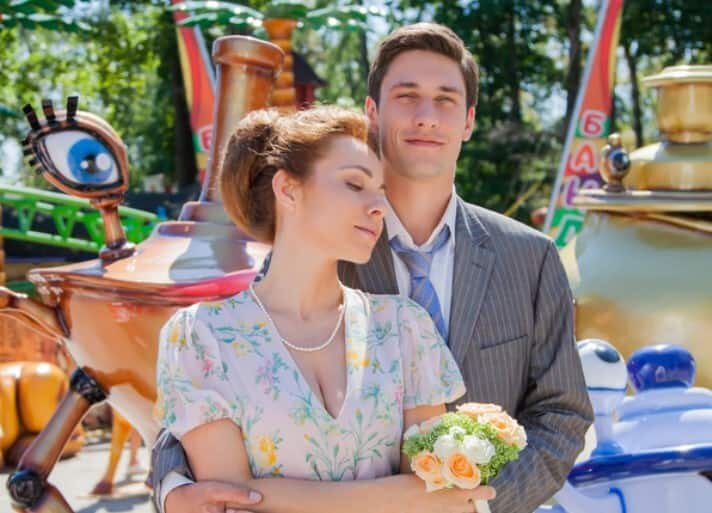 смотря входя в дом оглянись