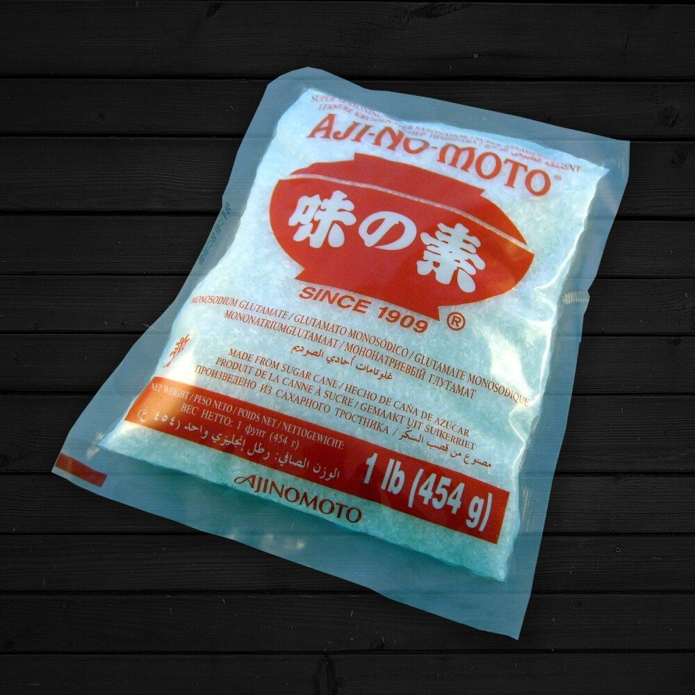 Производители используют не только красители и ароматизаторы, но и усилители вкуса.