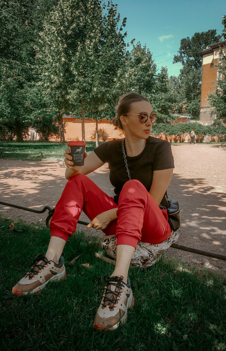 Статья назрела после болтовни с подругами. Так что я задаю вам вопросы чисто чтобы посплетничать 😅