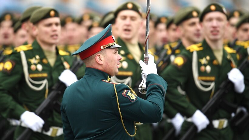    Военнослужащие роты Военной академии РВСН ©Владимир Астапкович РИА Новости