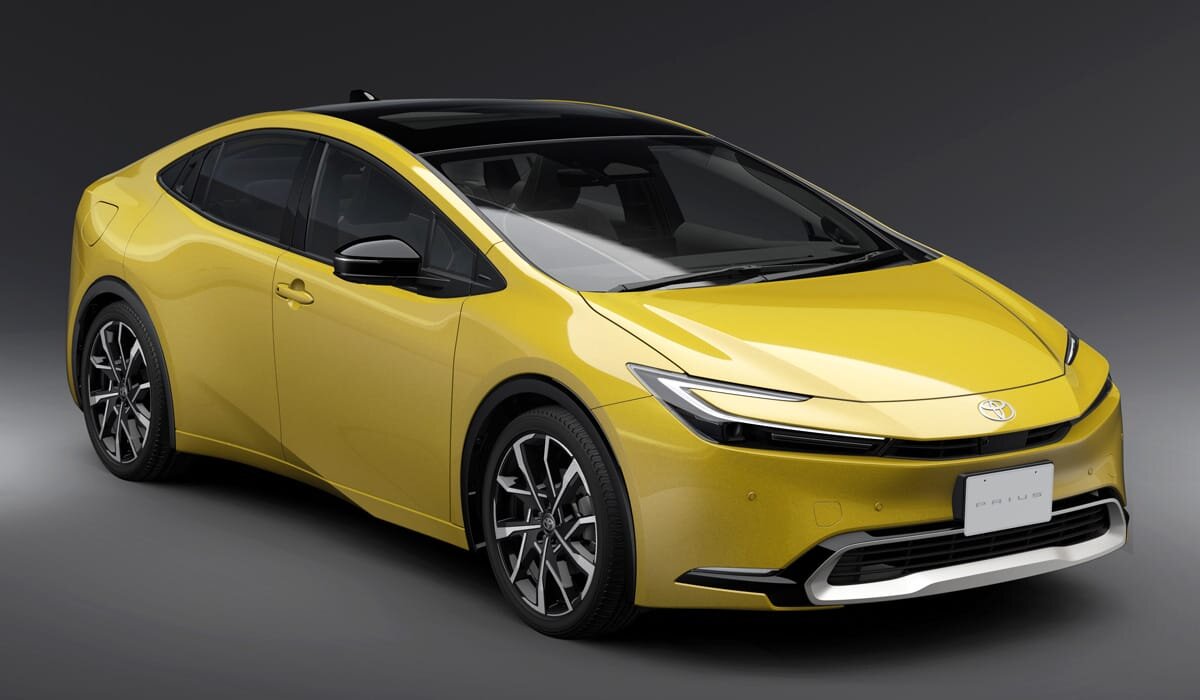 Каким будет новый Toyota Prius 2023? Первые реальные фото | Camry-Drive.ru  | Новинки автомобилей 2023 | Дзен