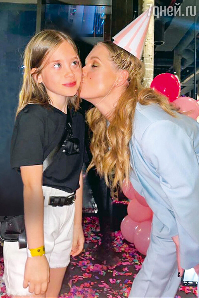    Кристина Асмус с дочкой Настей из личного архива Кристины Асмус