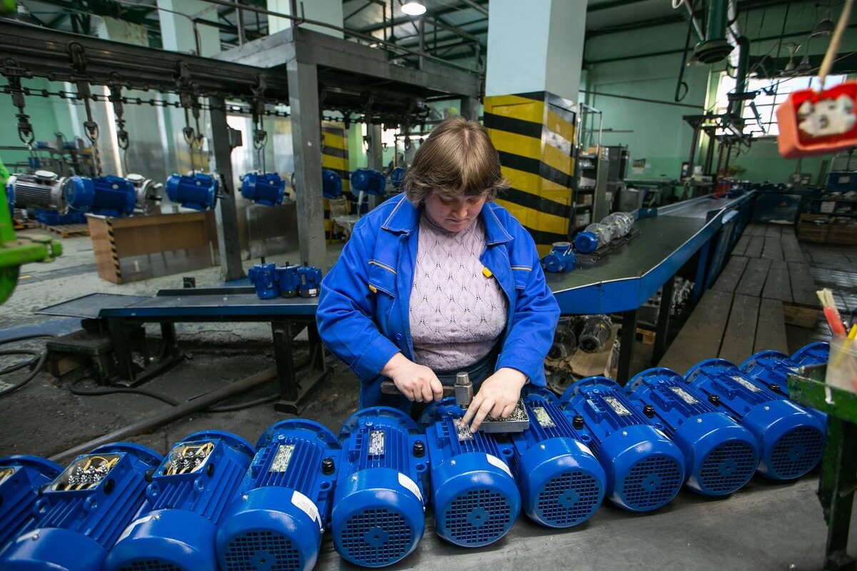  📷    Денис Паслер: «Уралэлектро» — «штучное» предприятие, которых по стране осталось немного Андрей Севостьянов