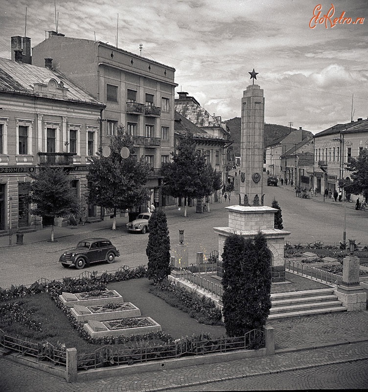 Источник https://www.etoretro.ru/pic73570.htm?sort_field=image_date&sort=DESC