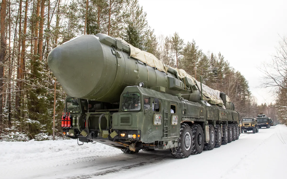 ПГРК "Ярс" (PC-24) возможно, предстанет в феврале в новой модификации. Он был принят на вооружение в 2009 году. Фото МО РФ