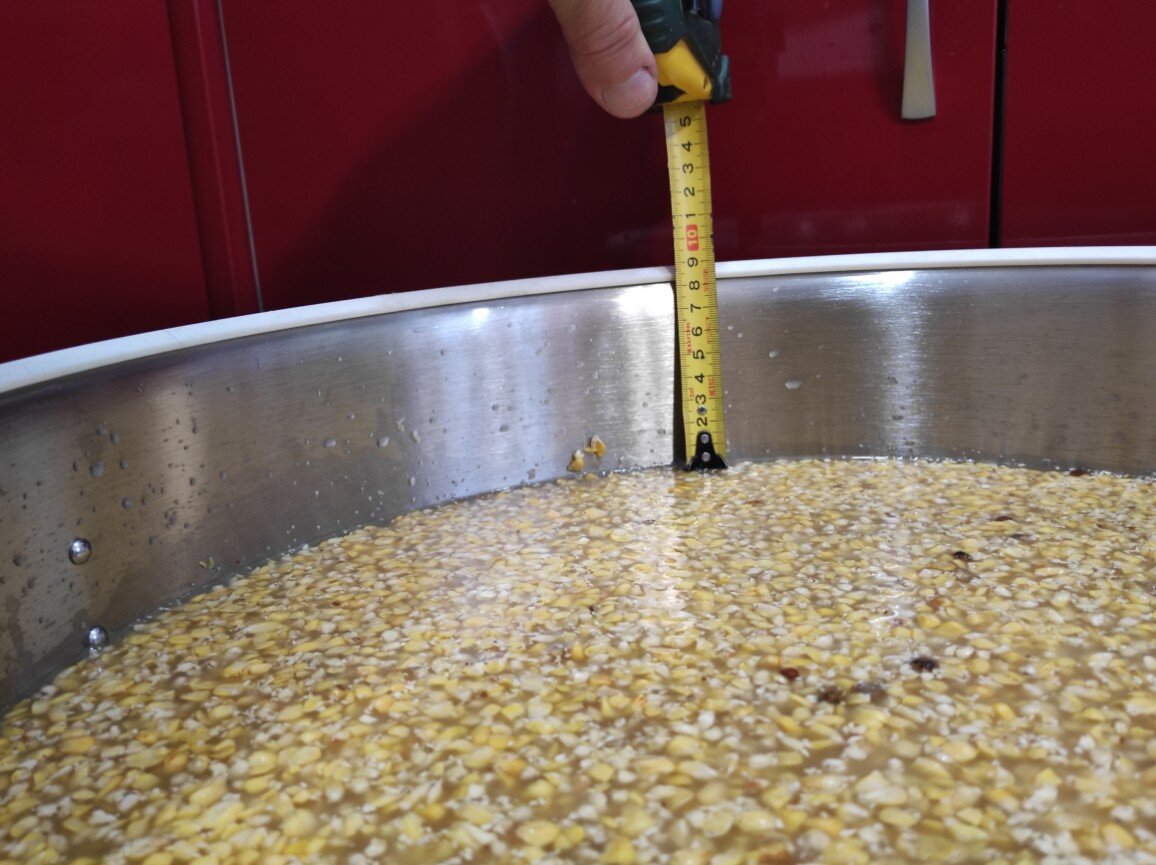 Не забывайте оставлять место для "шапки" и пены.