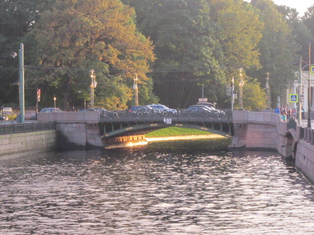 Первый Садовый мост осенью