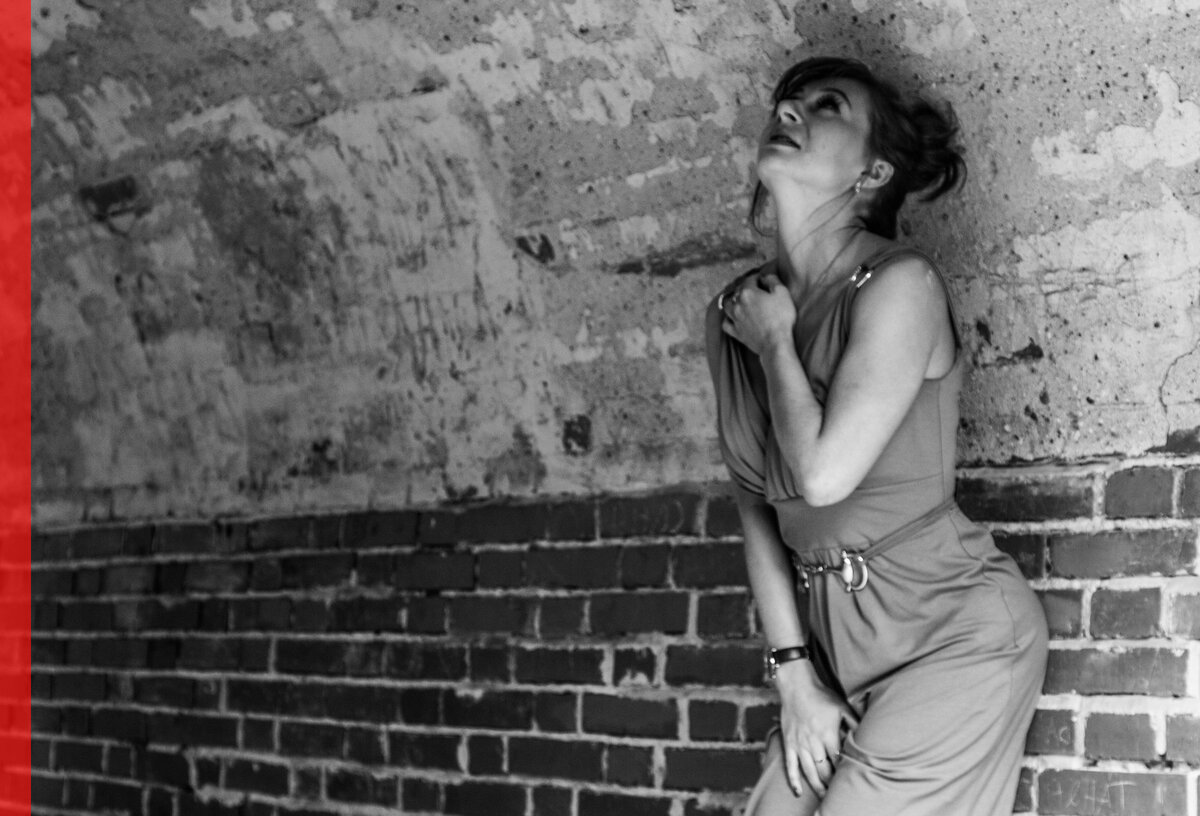 Девушки, никогда не гуляйте без своей сумочки, не повторяйте моей ошибки.