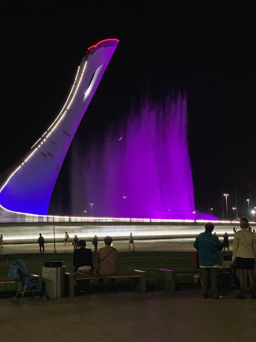 Не очень удачный ракурс. В жизни всё гораздо интересней.