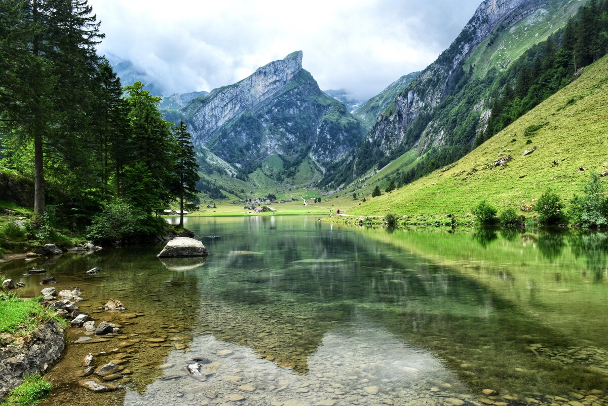 Ещё в 1970-х годах в Швейцарии была сложная экологическая ситуация, но всё изменилось буквально в течение 30-40 лет. Фото из открытого источника.